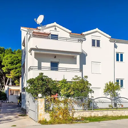 Apartment Maras Sibenik